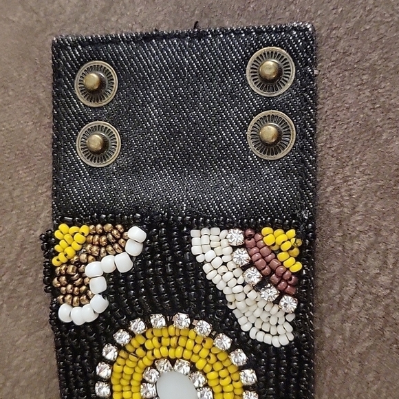 Mare SOLE AMORE Artisan Denim Floral Beadwoven Rhinestone Wide Bracelet - Picture 2 of 5